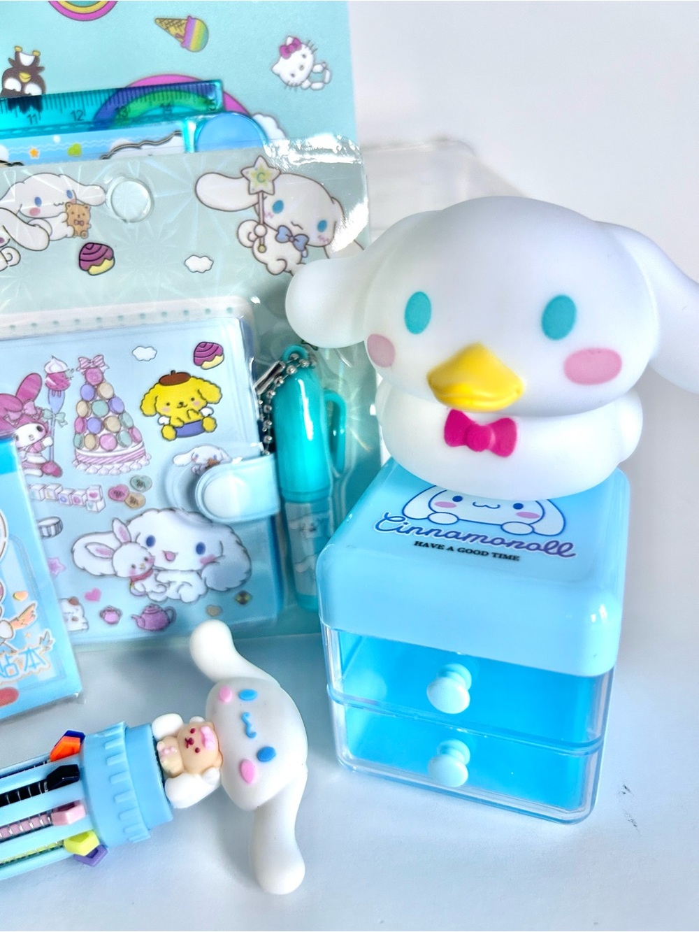 🩵(CIN339) Cinnamoroll Adorable 8-Piece Fun Bundle! - Picture 6 of 12